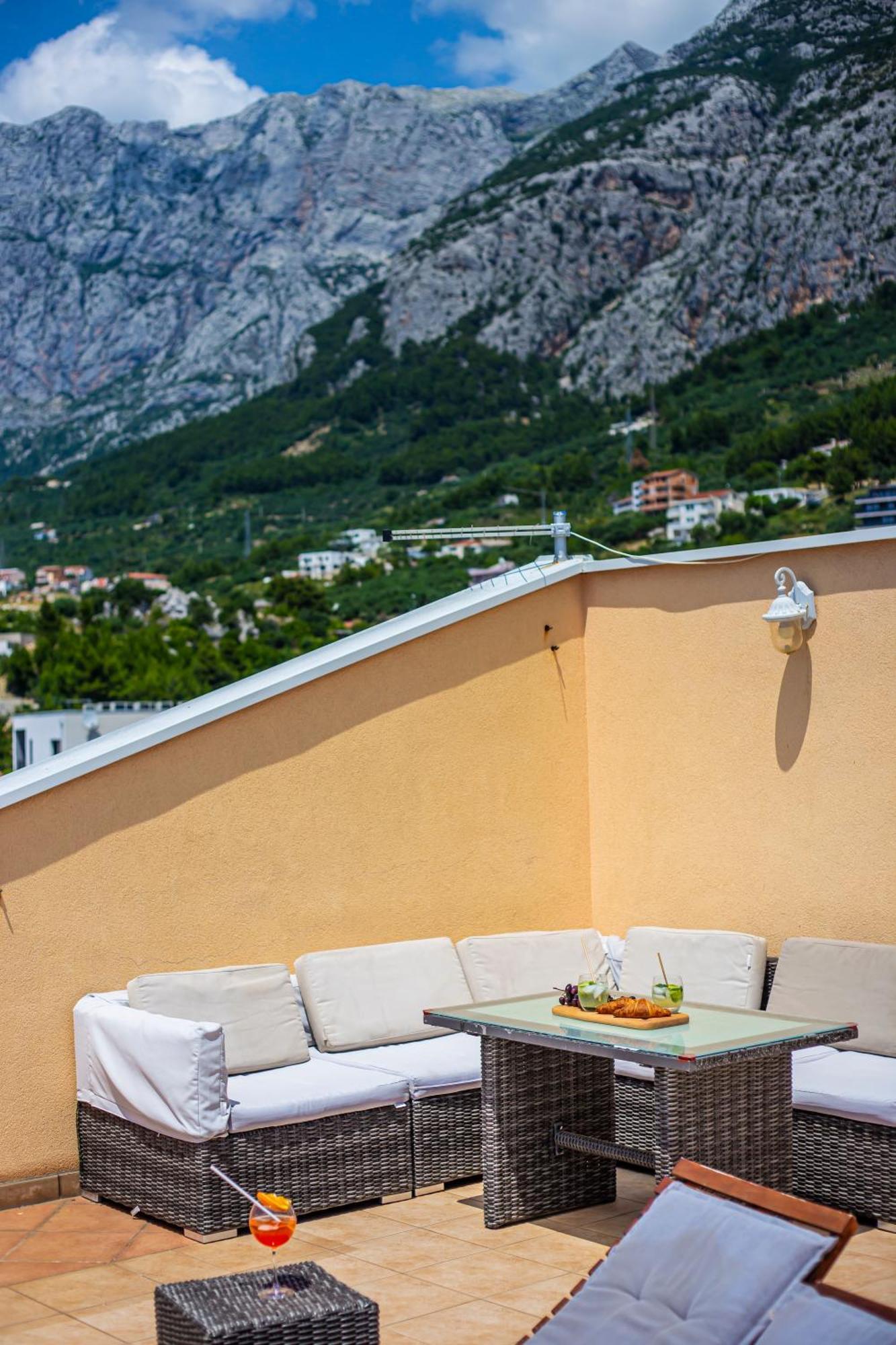 Apartments Villa Flamingo Makarska Exterior foto